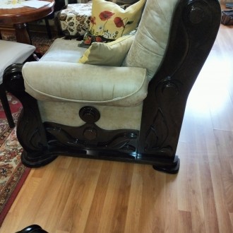 Продам мягкий гарнитур Ричмонд диван + 2 раскладных кресла. Обивка винилкожа ант. . фото 2