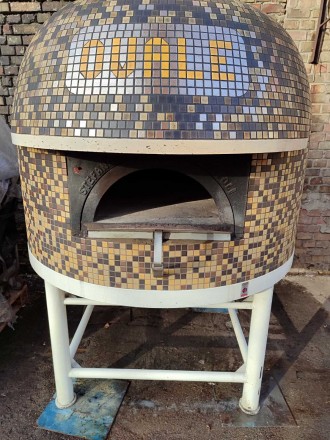 Итальянская печь для пиццы на дровах Stefano Ferrara M130 купольного типа, изгот. . фото 2