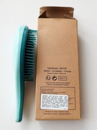 Новая, удобная и компактная массажная расчёска для волос бренда Ив Роше. 

Мат. . фото 8
