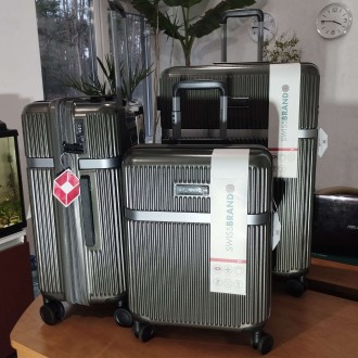 Зовнішній вигляд і досконалість кожної деталі валізи Swissbrand Hazel підкреслюю. . фото 9
