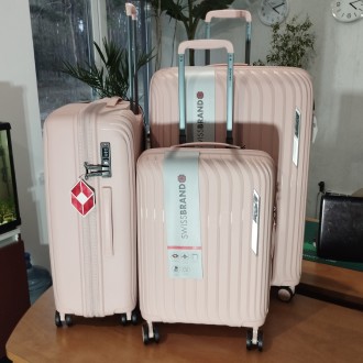 Надміцні і надлегкі поліпропіленові валізи Swissbrand Narberth мають продуманий . . фото 4