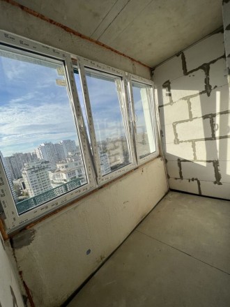 1-кімнатна квартира в ЖК Альтаїр 3. Розташована на 24 поверсі 25-поверхового буд. Киевский. фото 4