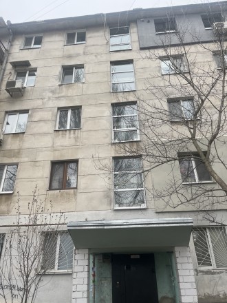 Трикімнатна квартира в Хаджибейському районі на вулиці Малиновського. Квартира н. . фото 12