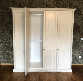 Пропонуємо білу 4х дверну шафу Артеміда в класичному стилі з дерева.

Ціна в о. . фото 3