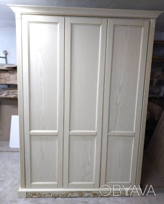 Пропонуємо білу 3х дверну шафу Артеміда в класичному стилі з дерева.

Ціна в о. . фото 1