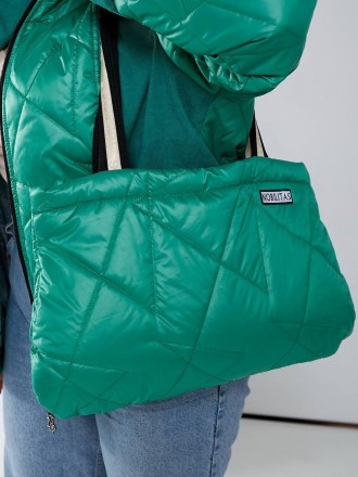 
Комплект Куртка демисезонная стеганная+ сумочка
Размеры: 50-52, 54-56, 58-60
Тк. . фото 6