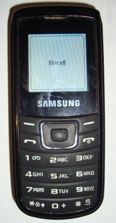 Кнопковий  Телефон Samsung GT-E1100 английский интерфейс, русского и пр. нет.

. . фото 4