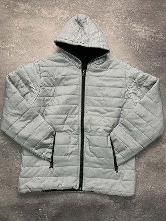 
Легка куртка, захистить від вітру та легкого весняного/осіннього дощу. Має прос. . фото 4