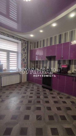 Номер оголошення на сайті компанії: SF-2-880-178-OB.
Продам 2-х к.квартиру пр. Н. . фото 2