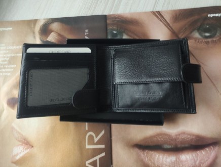 
 
 Подарочный набор Lacoste для мужчины включает в себя кожаный кошелек и ремен. . фото 6