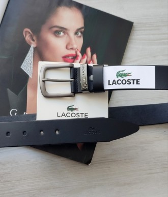 
 
 Подарочный набор Lacoste для мужчины включает в себя кожаный кошелек и ремен. . фото 4
