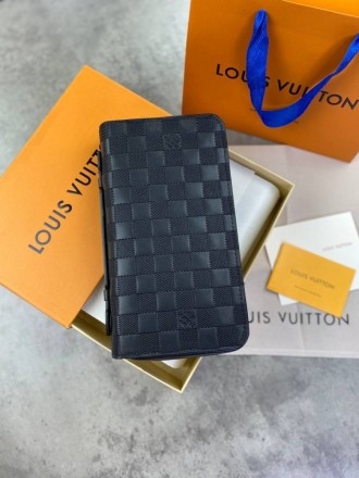 
 
 Бумажник Louis Vuitton big infini Lux
Материал : канвас+кожа
Цвет : черный
П. . фото 2