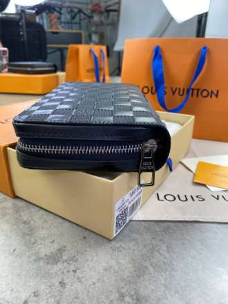 
 
 Бумажник Louis Vuitton big infini Lux
Материал : канвас+кожа
Цвет : черный
П. . фото 6