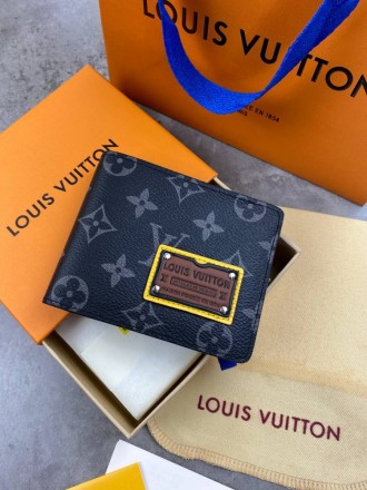 
 
 Бумажник Louis Vuitton Monogram
Материал : канвас+кожа
Цвет : серый
Производ. . фото 2