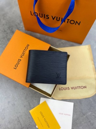 
 
 Бумажник Louis Vuitton Epi
Материал : канвас+кожа
Цвет : черный
Производител. . фото 2