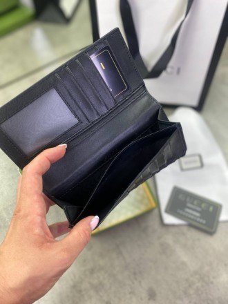 
 
 Бумажник Gucci GG
Цвет : черный
Материал : канвас+кожа
Производитель : Китай. . фото 4