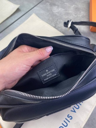 
 
 Нагрудная сумка Louis Vuitton Monogram
Цвет : серый
Размер : 26*19*9 см
Прои. . фото 7