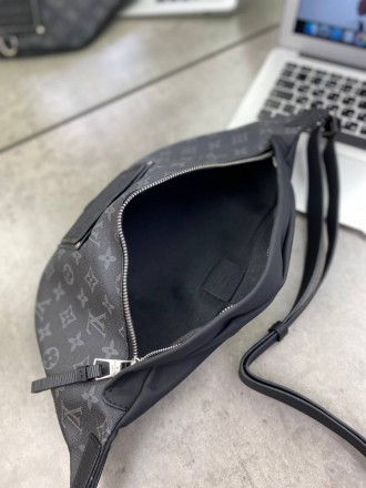 
 
 Поясная сумка Louis Vuitton grey monogram 
Цвет : черый
Размер : 44*10*2 см
. . фото 6