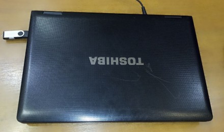 Ноутбук  TOSHIBA
блок живлення фірмовий в комплекті,

"ТАнки" вже з. . фото 4