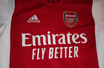 Футболка Adidas FC Arsenal London, размер-S, длина-68 см, под мышками-49см, в хо. . фото 6