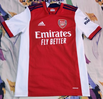 Футболка Adidas FC Arsenal London, размер-S, длина-68 см, под мышками-49см, в хо. . фото 4