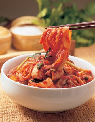 
Кимчи классическое Chung Jung One Южная Корея, 80 г
Кимчи - это главное блюдо к. . фото 3