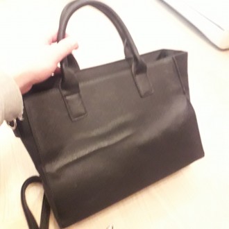 Стильная женска сумка кожзам сумочка черная новая.
Материал: кожазаменитель. Под. . фото 5