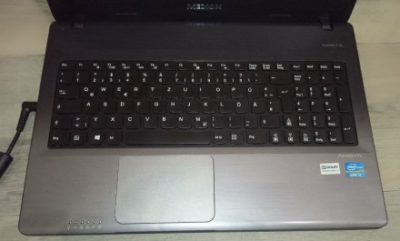 Ноутбук Medion - повністю робочий з потужним процесором
модель Akoya
дуже мало. . фото 4