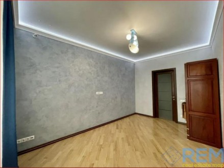 код  734645  4 комнатная квартира с ремонтом, общей площадью 133.6 кв.м,  в закр. Киевский. фото 5