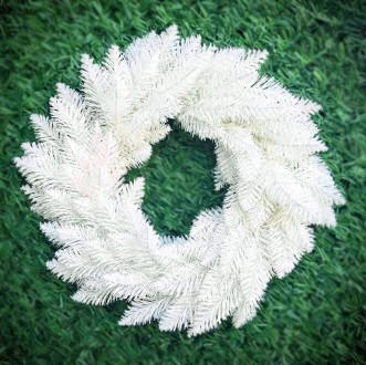Белые веточки рождественского венка серии Elegant имеют кончики заостренной форм. . фото 2