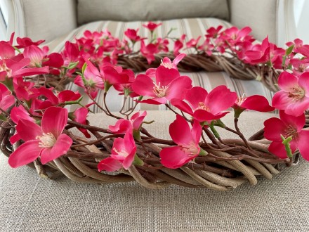 
Вінок декоративний весняний "Цвіт райської яблуні" рожевий - це чарівний аксесу. . фото 6