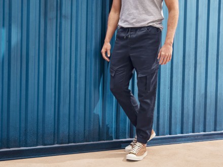 Мужские брюки-карго от бренда LIVERGY®. Удобно носить благодаря высокому содержа. . фото 3