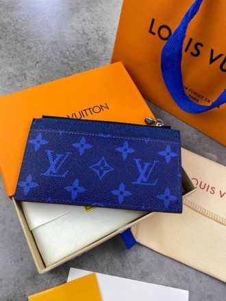 
 
 Держатель для карт и монет Louis Vuitton синий в стиле "Monogram"
Цвет : син. . фото 3