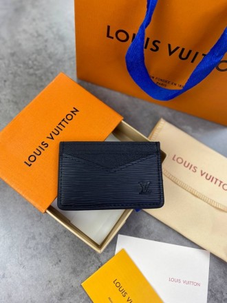 
 
 Кардхолдер Louis Vuitton epi
Цвет : черный
Материал : канвас+кожа
Производит. . фото 2