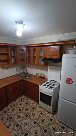 Здається двокімнатна квартира на Антонова, хороший житловий стан, меблі, техніка. . фото 10