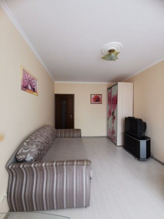 Продам однокомнатную квартиру в Днепровском районе, по ул. Туманяна, 3, 
Квартир. . фото 4
