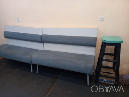 Меблі для кафе б/в (діванчики 4 шт+ барна стійка+барні стільці в доброму стані. . фото 1