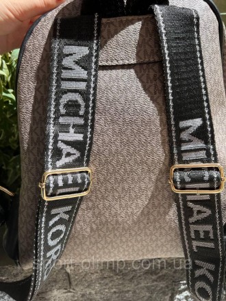 
Женский рюкзак стильный Michael Kors коричневый классический, повседневный
Наши. . фото 7
