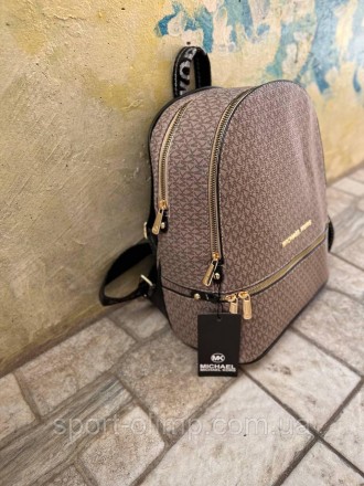 
Женский рюкзак стильный Michael Kors коричневый классический, повседневный
Наши. . фото 4