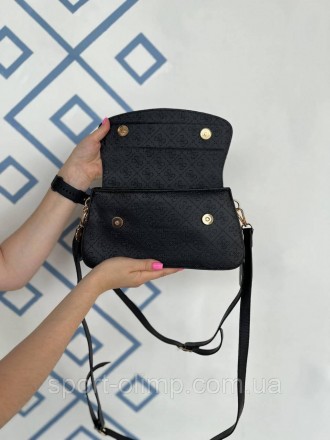 
Жіноча сумка через плече стильна Guess класична, чорна містка повсякденна
Наші . . фото 5