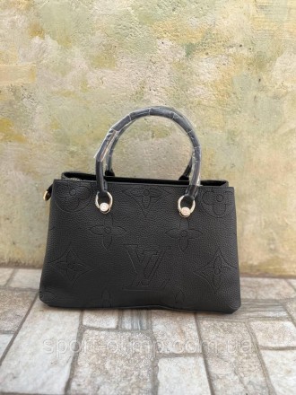 
Жіноча сумка через плече луї вітон стильна Louis Vuitton, чорна велика повсякде. . фото 3