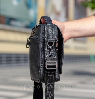 Стильна чоловіча сумка шкіряна в чорному кольорі
Характеристики: 
	Матеріал: нат. . фото 11