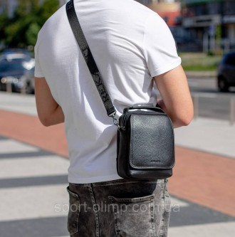Стильна чоловіча сумка шкіряна в чорному кольорі
Характеристики: 
	Матеріал: нат. . фото 8