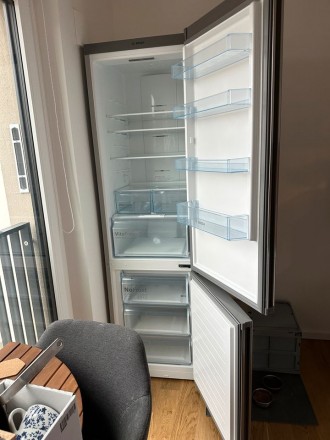 Новий Холодильник Bosch. Система сухої заморозки No frost. Повністю робочий нема. . фото 4