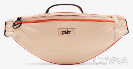 сумка на стегна Nike, виконана в класичному стилі
має містке основне відділення . . фото 1