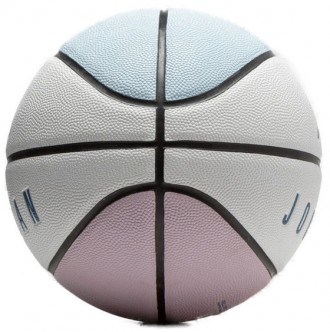 Баскетбольний м'яч виготовлений із композитної шкіри-гуми та призначений для гри. . фото 3