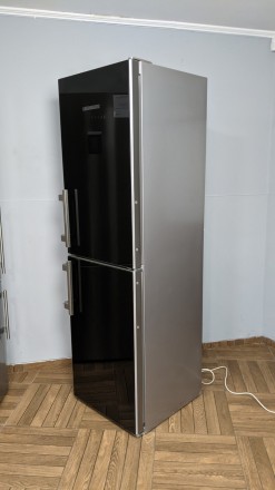 Холодильник Liebherr CNef 3915 Premium класу. Чорне скло / Пишите на Вайбер 066 . . фото 3