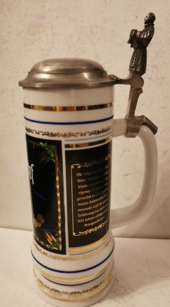 Коллекционный фарфоровый пивной бокал с оловянной крышкой, Германия. Ручная росп. . фото 2