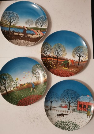 Коллекция фарфоровых тарелок Времена года на каждой тарелке изображены Зима Весн. . фото 2