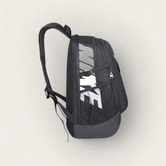 Стильний і функціональний рюкзак Nike Air Max стане вашим незамінним супутником . . фото 4